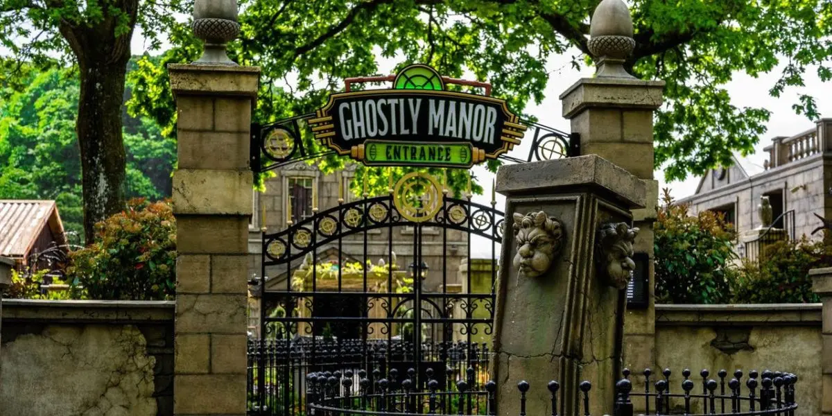 Christie Projectors Drive Ghostly Manor Dark Ride at Paultons Park