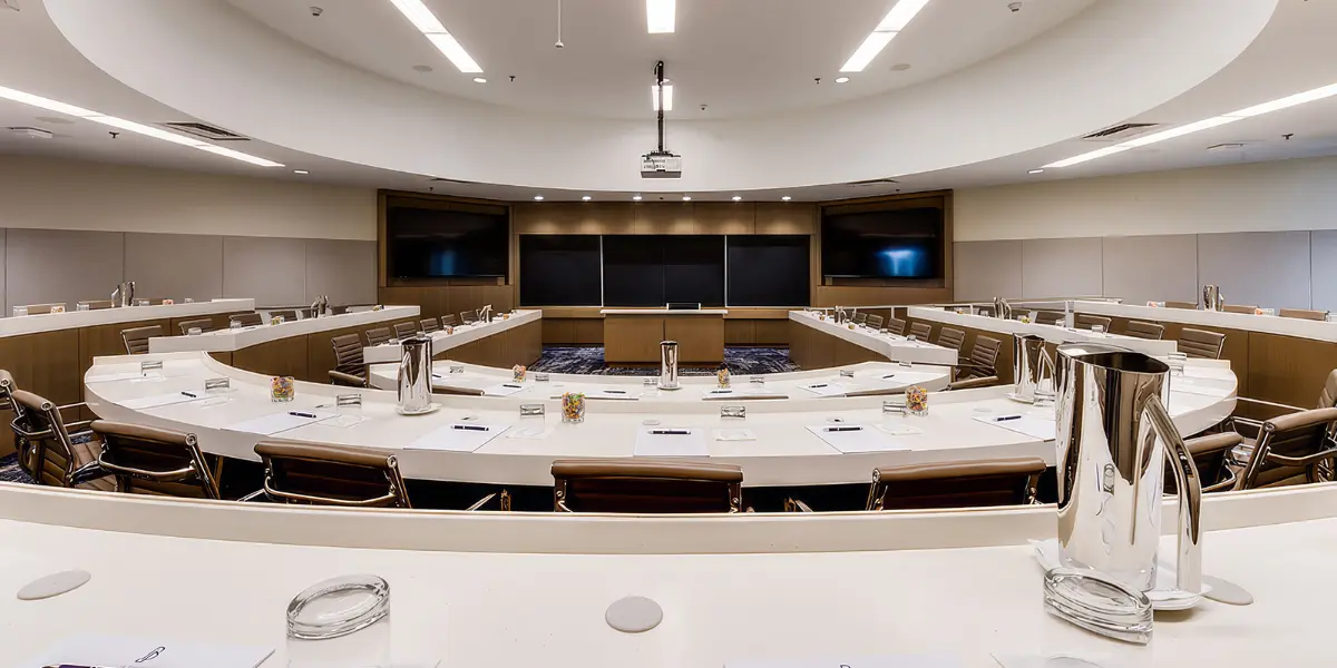 JB Duke Hotel Adds Extron NAV for Hybrid Classrooms